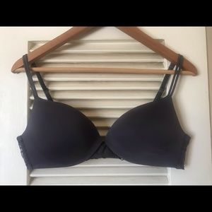 Gap Body tshirt bra 34C